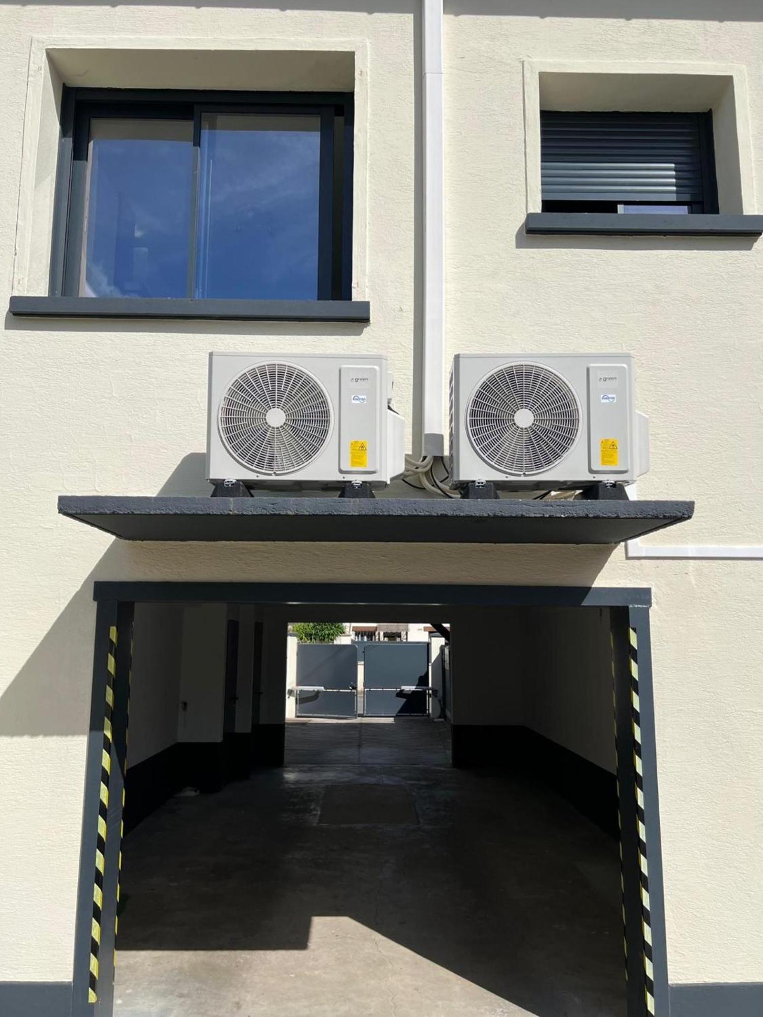 Joli Proche Paris Orly - Climatise Appartement
